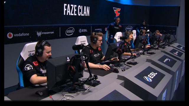 YSKM ：我选鳄鱼是给Leyan当狗的